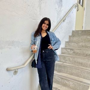 Meet your Posher, Ayushi